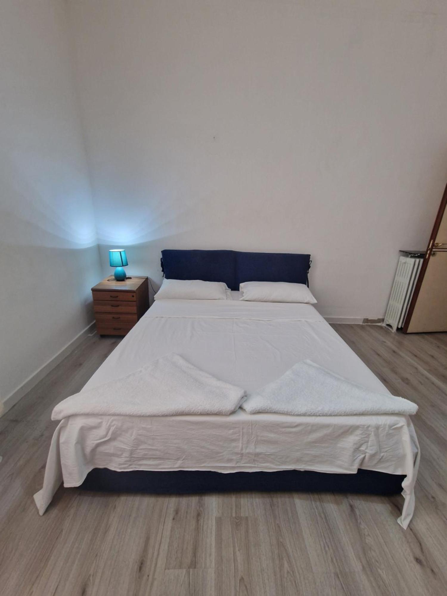 Room In The City Center - Stanza In Centro Citta Milano Exteriör bild